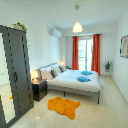 Seafront Bright & Spacious 2 Bedrooms Gogzr-1 Apartament